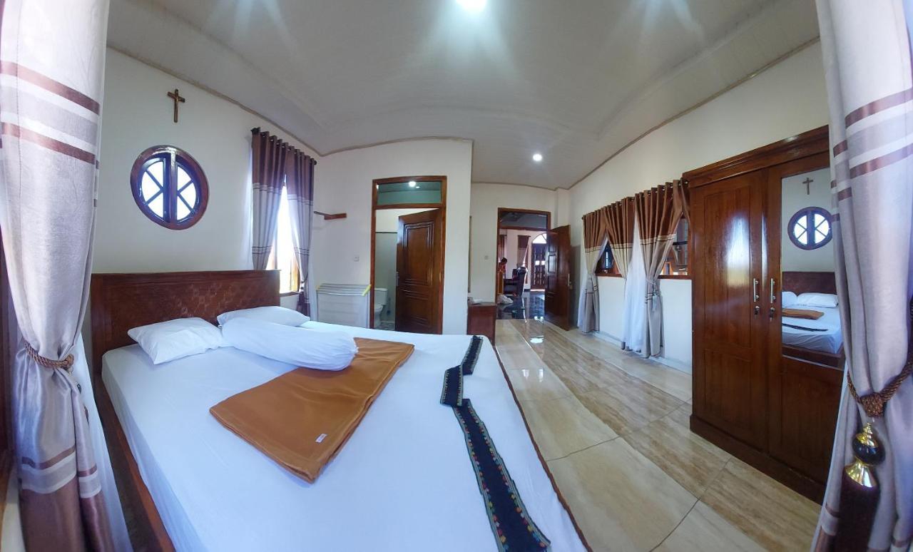 Kopa Hilltop - Family Guest Home Ruteng Ruang foto
