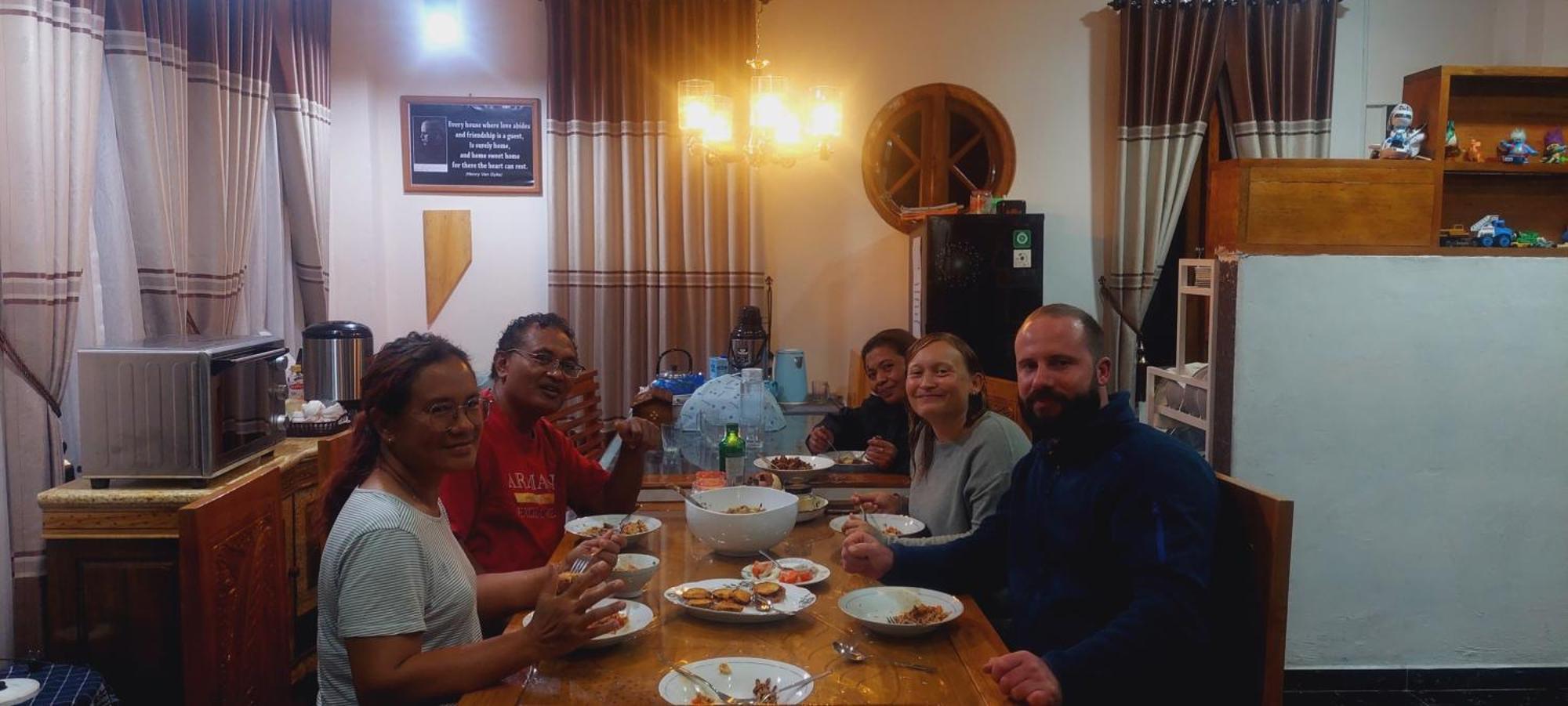 Kopa Hilltop - Family Guest Home Ruteng Bagian luar foto