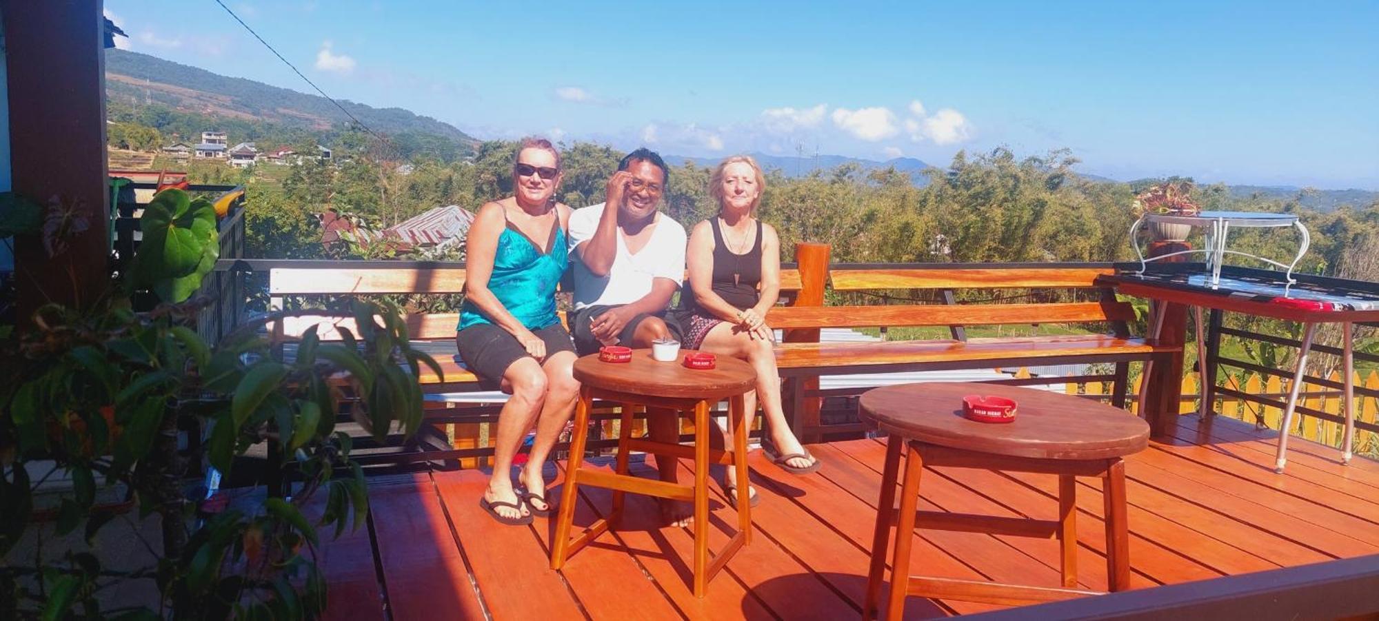 Kopa Hilltop - Family Guest Home Ruteng Bagian luar foto