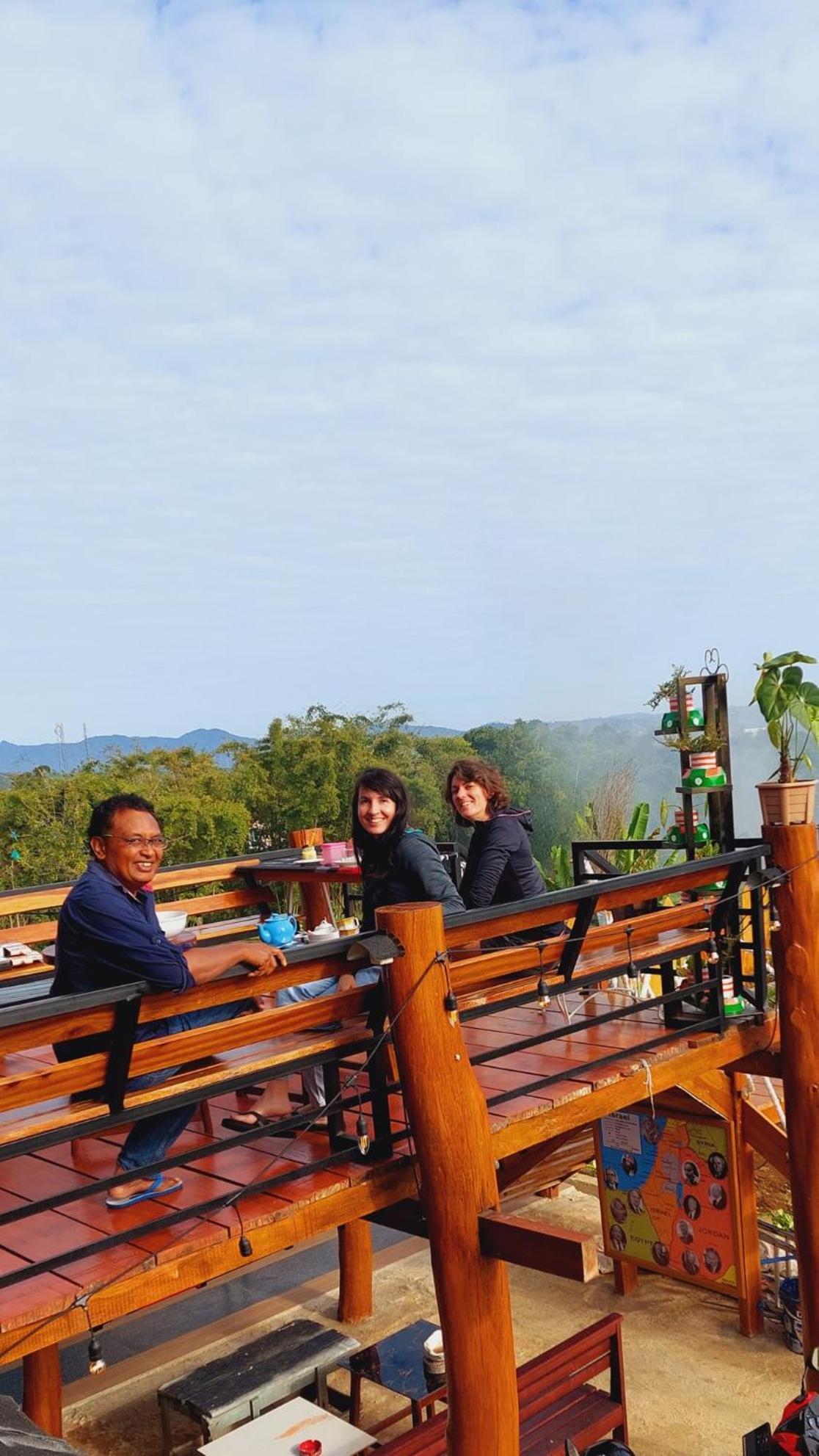 Kopa Hilltop - Family Guest Home Ruteng Bagian luar foto