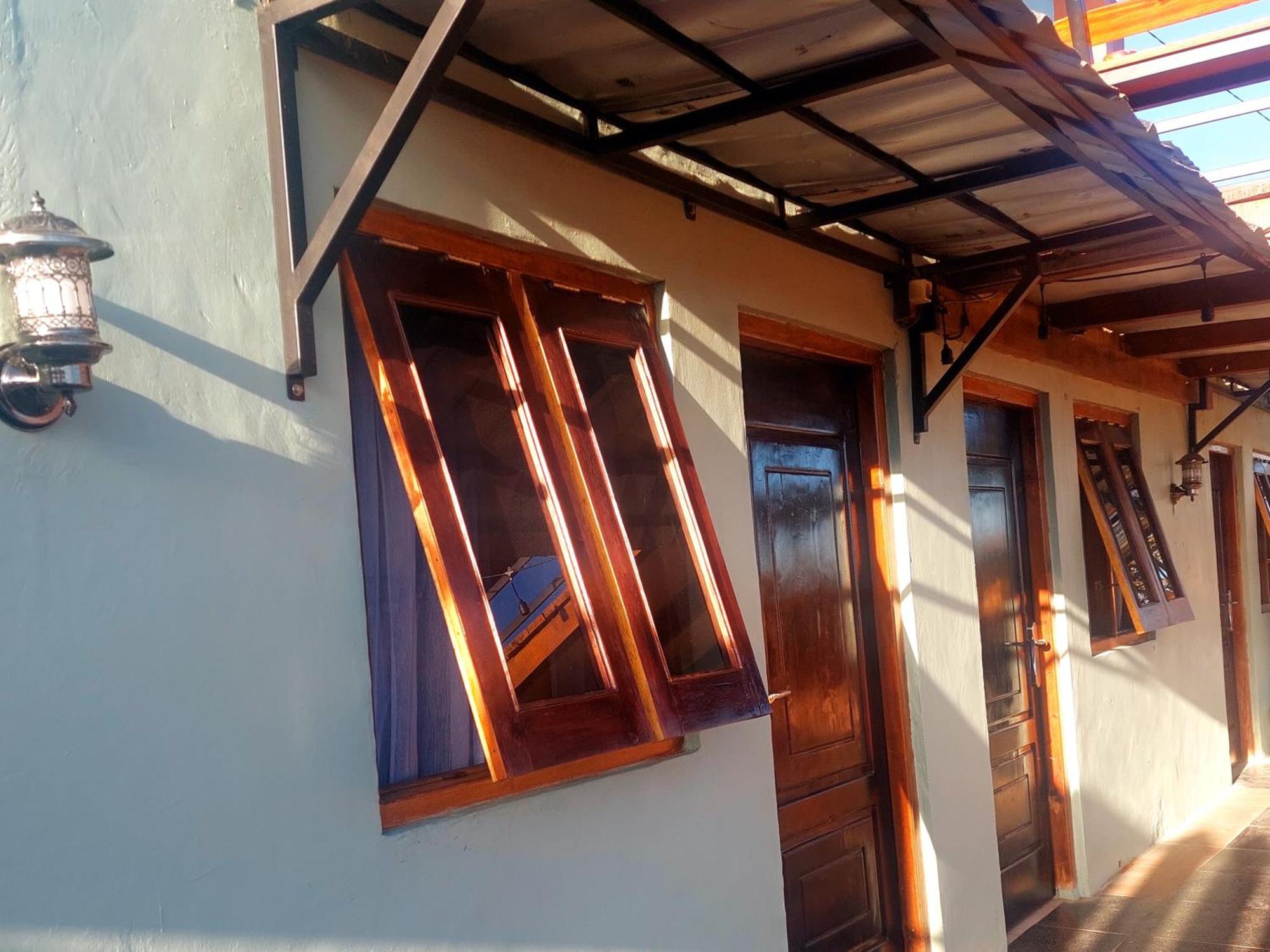Kopa Hilltop - Family Guest Home Ruteng Ruang foto